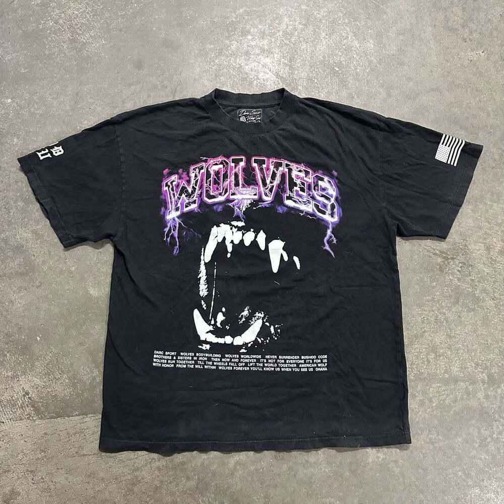 Darc Sport Wolves Club Premium Vintage Collection Graphic T-Shirt Black Size L